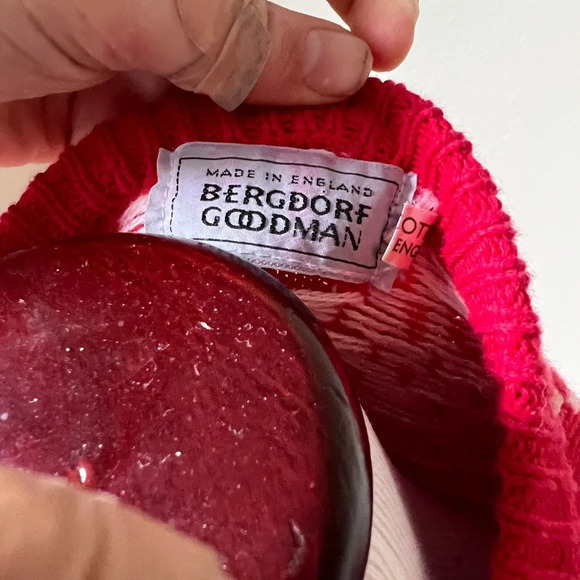 Vintage Bergdorf Goodman Red Sweater, size Large - Picture 5 of 5